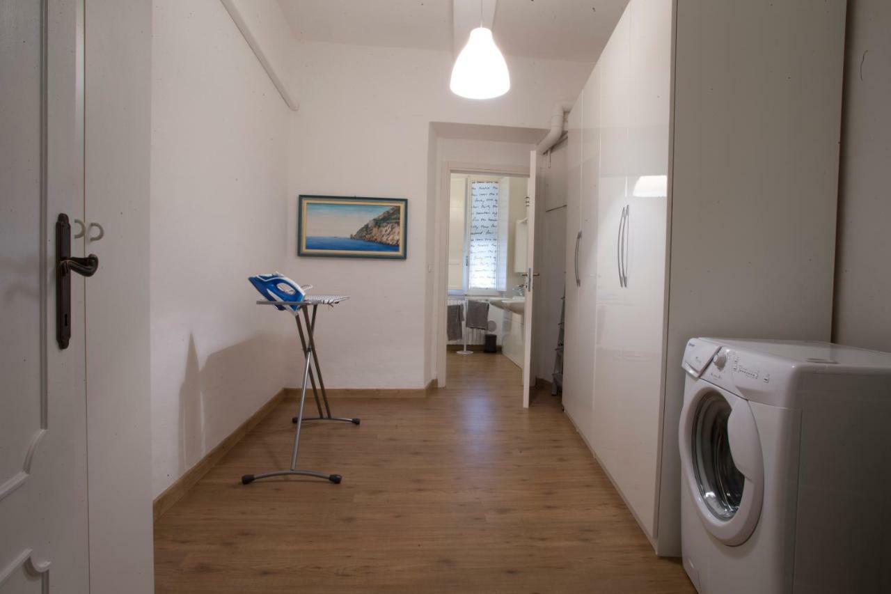 La Casa Del Marinaio Apartment Рапало Екстериор снимка